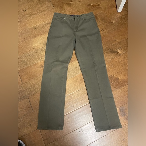 Gloria Vanderbilt pants Amanda style ladies size 10 - Picture 1 of 5